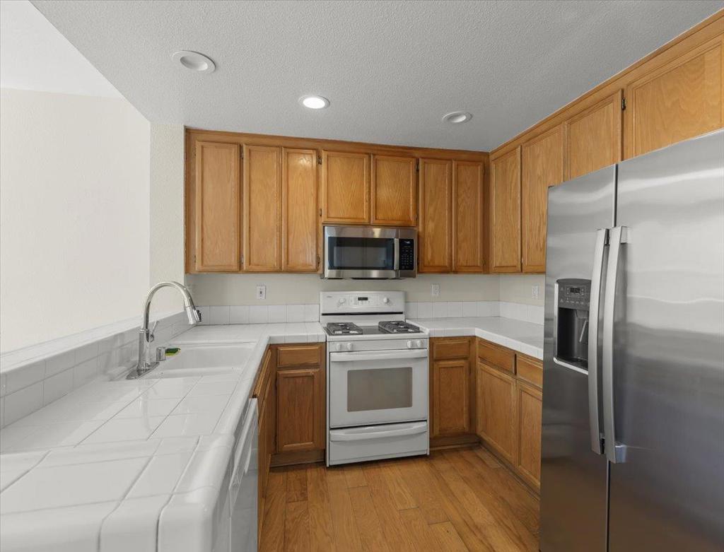 500 Birdsong Street Property Photo 13