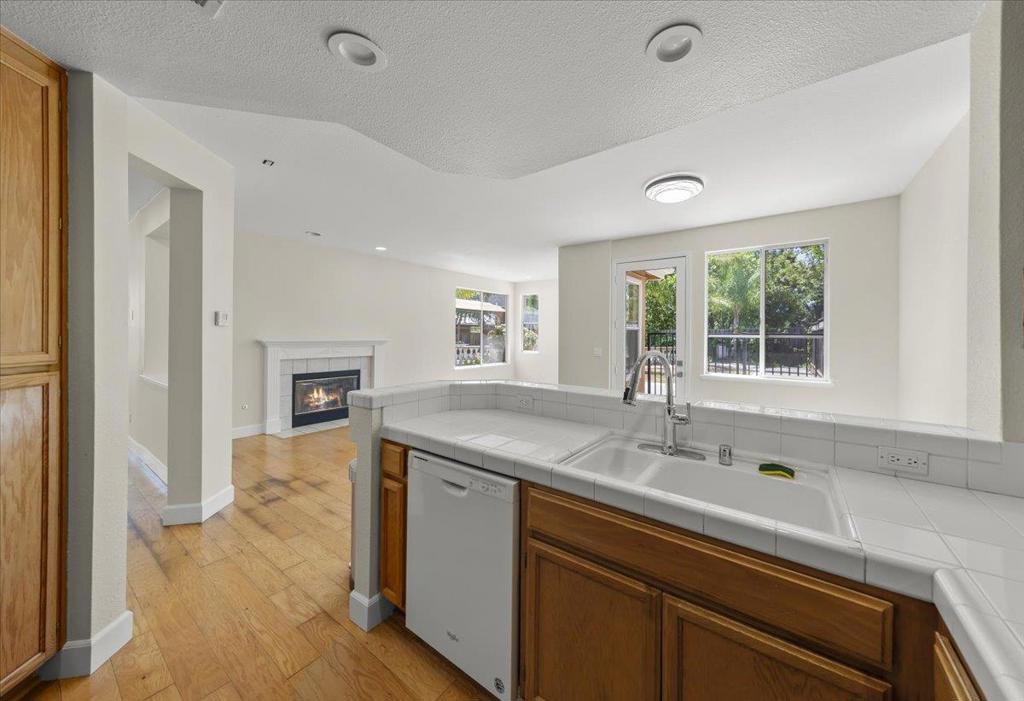 500 Birdsong Street Property Photo 16