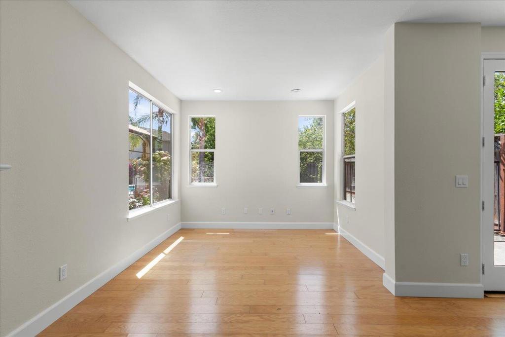 500 Birdsong Street Property Photo 19