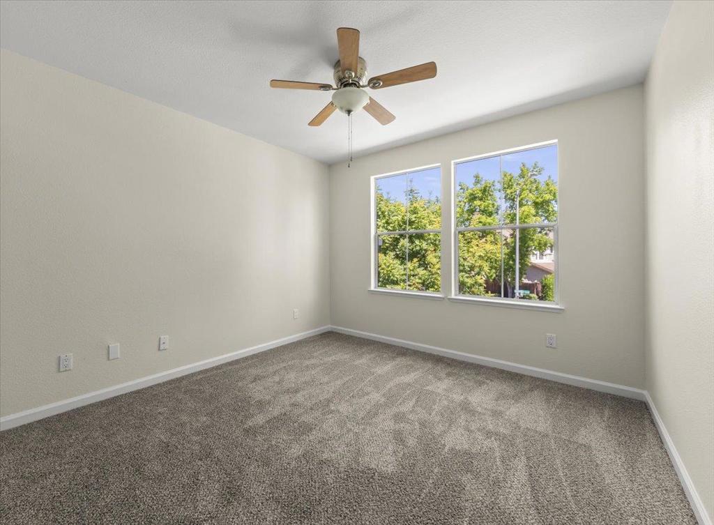 500 Birdsong Street Property Photo 26