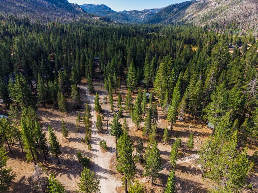 2510 Blitzen Road Property Photo 4