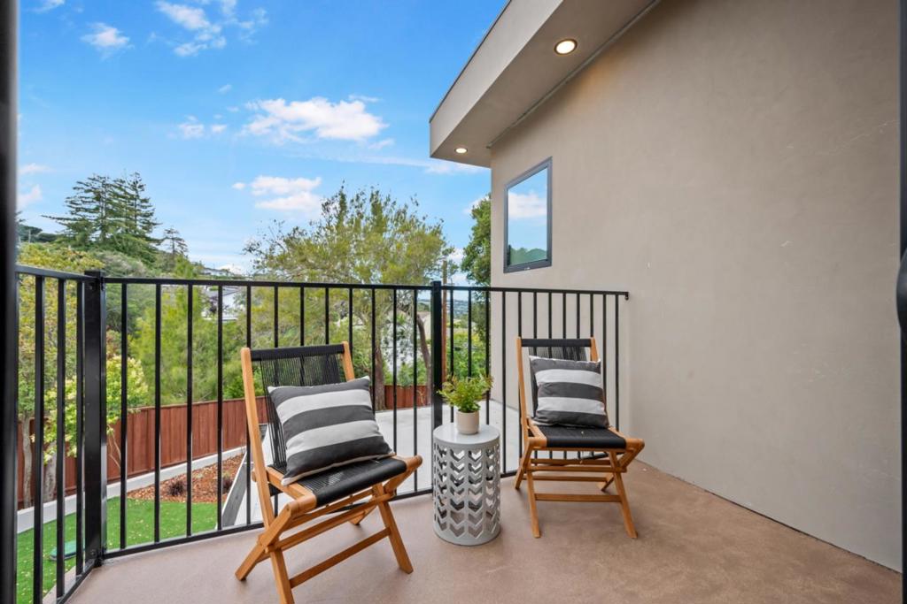 100 Alameda De Las Pulgas Property Photo 34