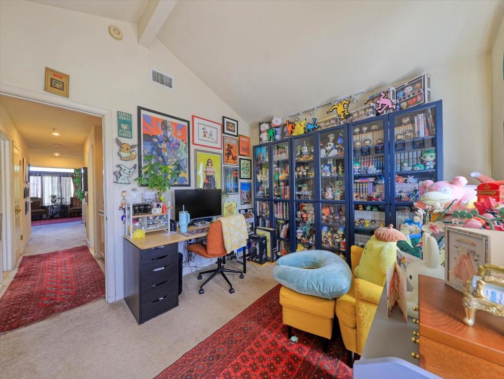 2977 Miraloma Way Property Photo 24