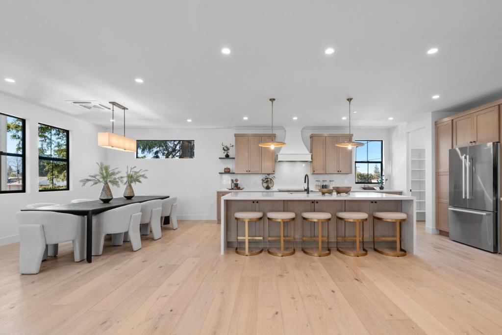 44 Sunnyside Avenue Property Photo 12