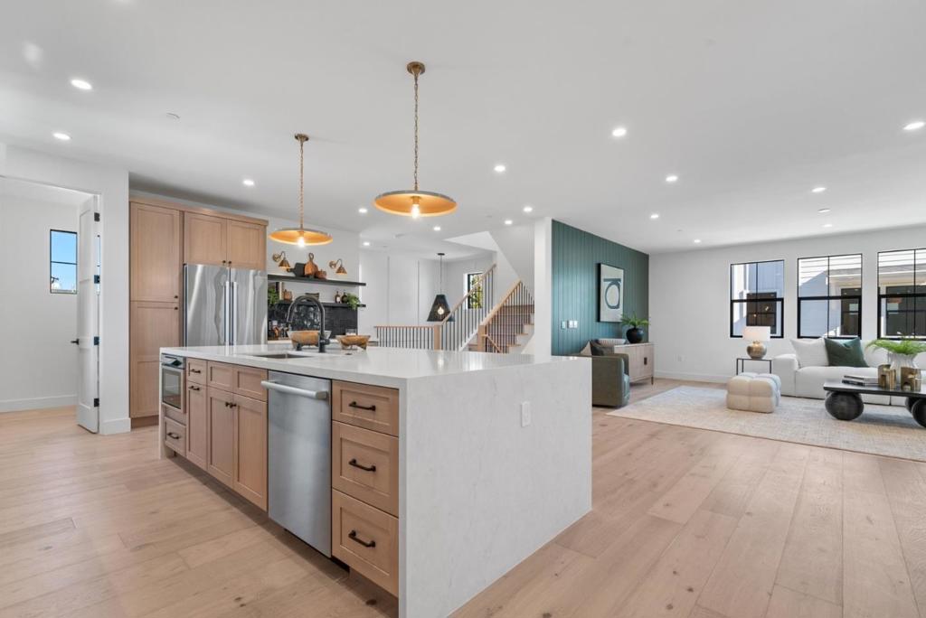 44 Sunnyside Avenue Property Photo 17