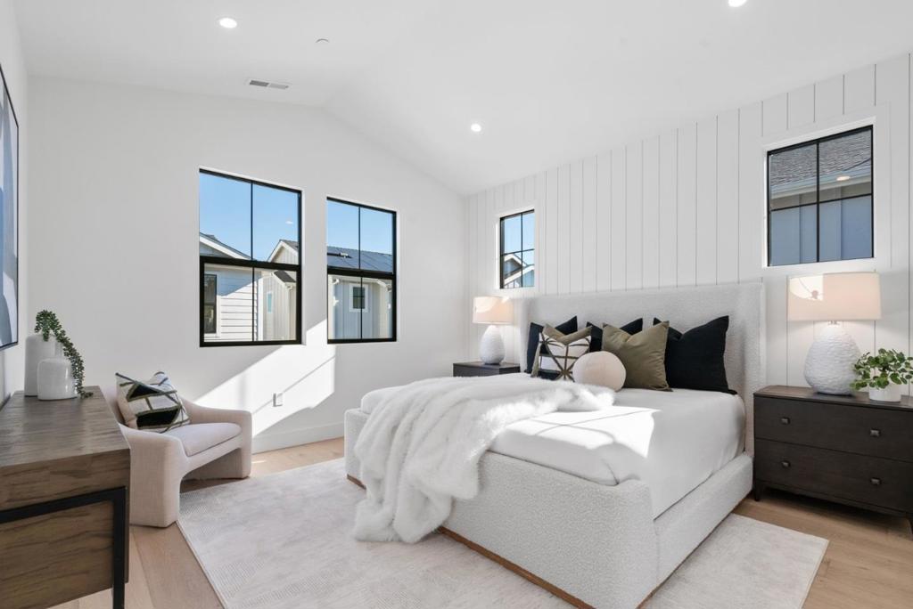 44 Sunnyside Avenue Property Photo 44