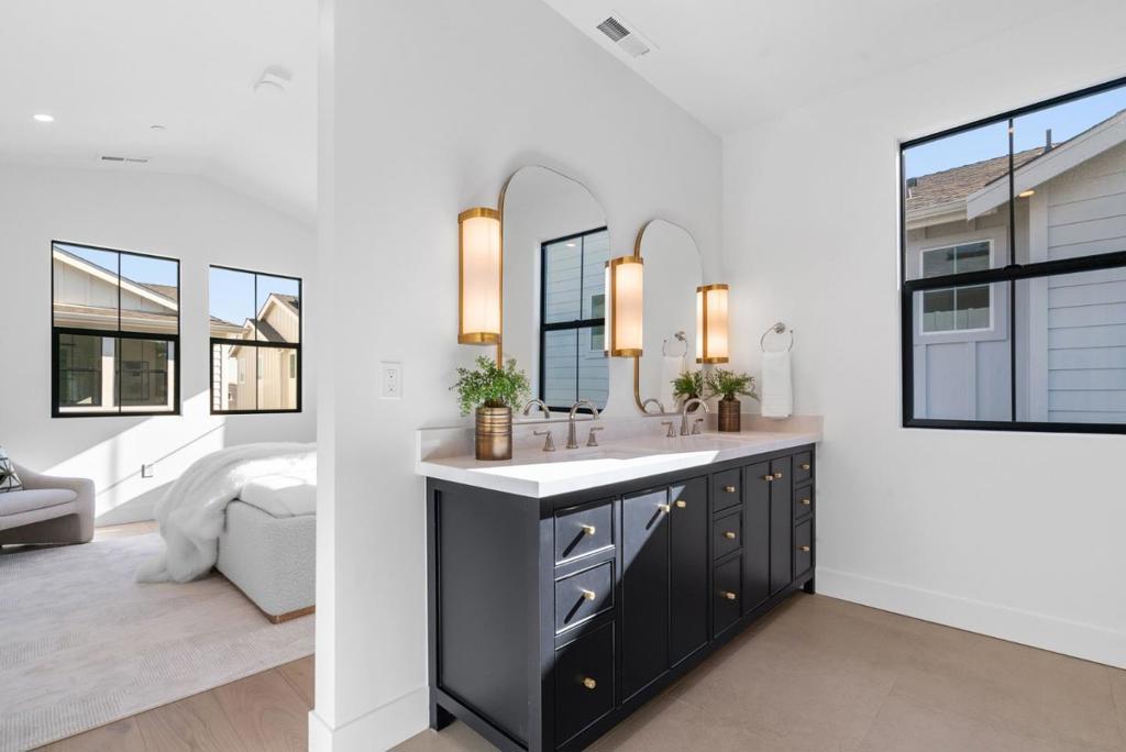 44 Sunnyside Avenue Property Photo 46