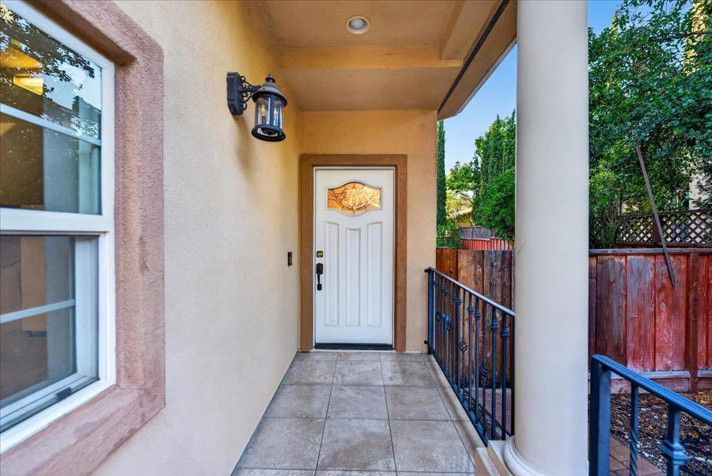 725 W Hacienda Avenue Property Photo 3