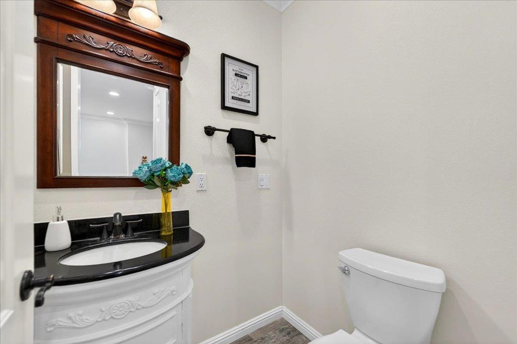 725 W Hacienda Avenue Property Photo 19