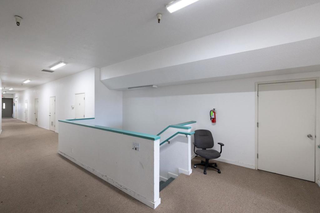 1801 Catalina Street Property Photo 7