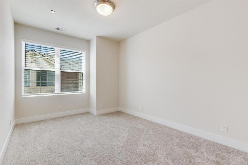 18524 Poppy Jasper Lane Property Photo 14