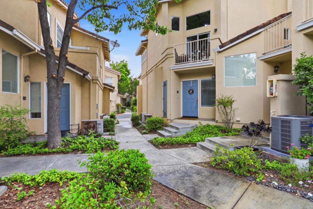 552 Cityscape Place Property Photo 1