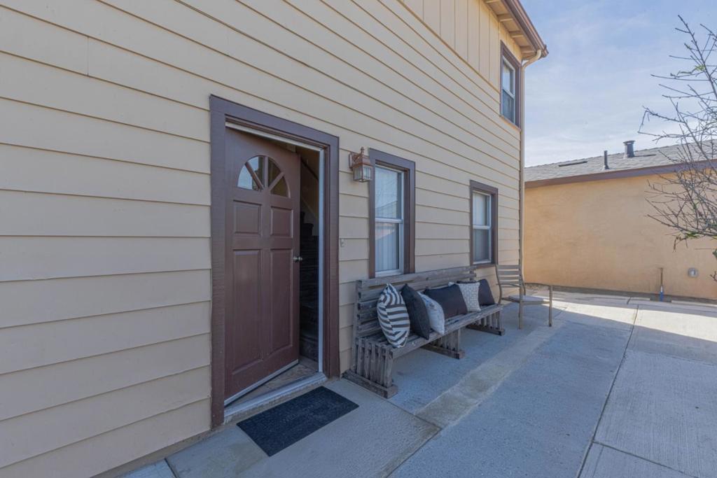 1484 Sonoma Avenue Property Photo 4
