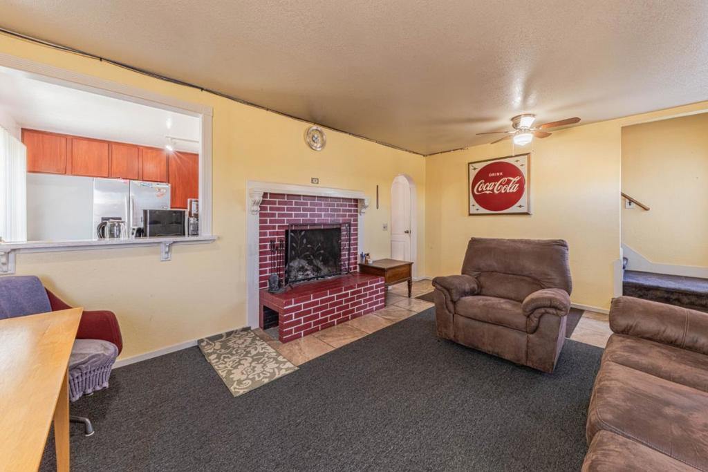 1484 Sonoma Avenue Property Photo 7