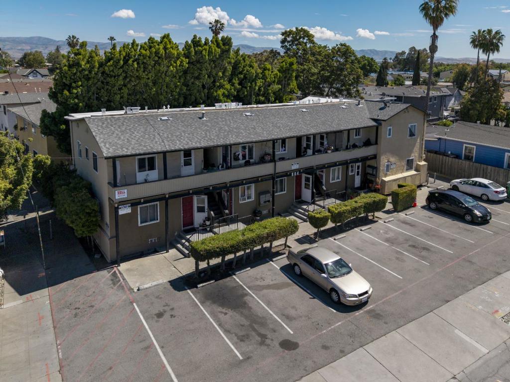 804 S Almaden Avenue Property Photo 5