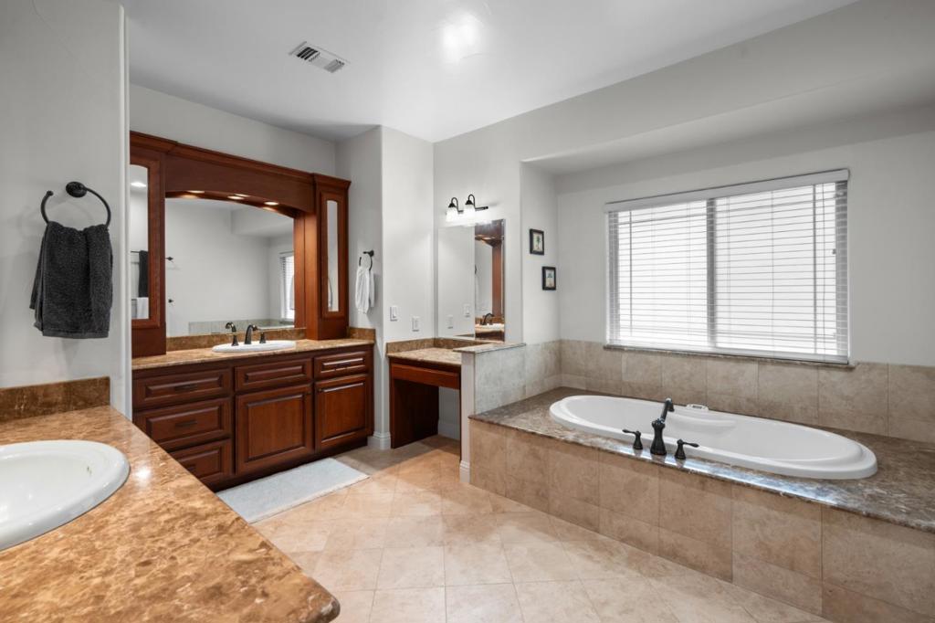 9926 Spyglass Circle Property Photo 13