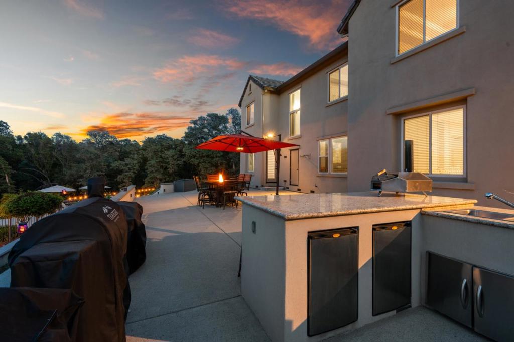 9926 Spyglass Circle Property Photo 36