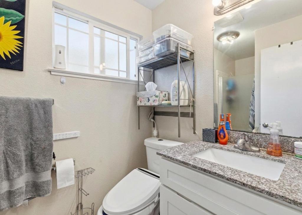 5746 Chesbro Avenue Property Photo 8
