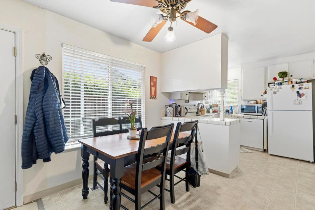 5746 Chesbro Avenue Property Photo 10