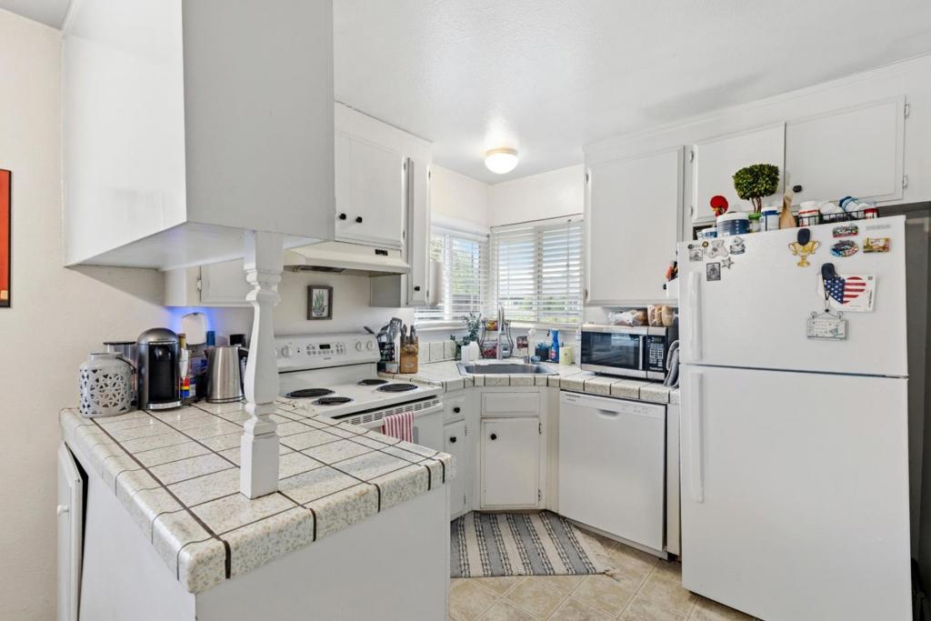 5746 Chesbro Avenue Property Photo 12