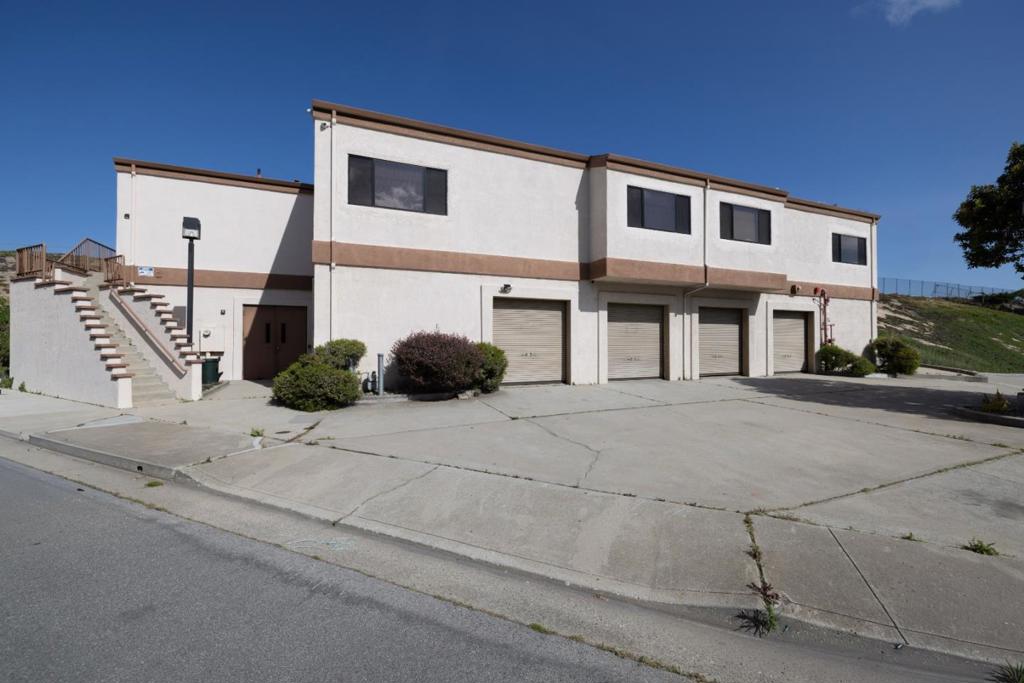 1801 Catalina Street Property Photo 19