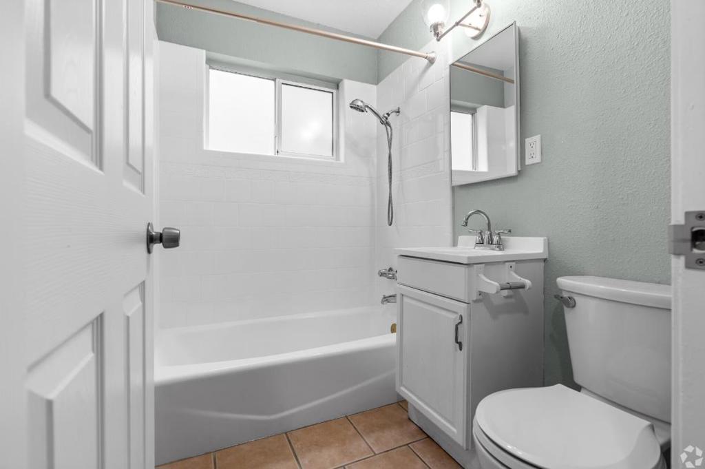 439441 S 5th Street Property Photo 14