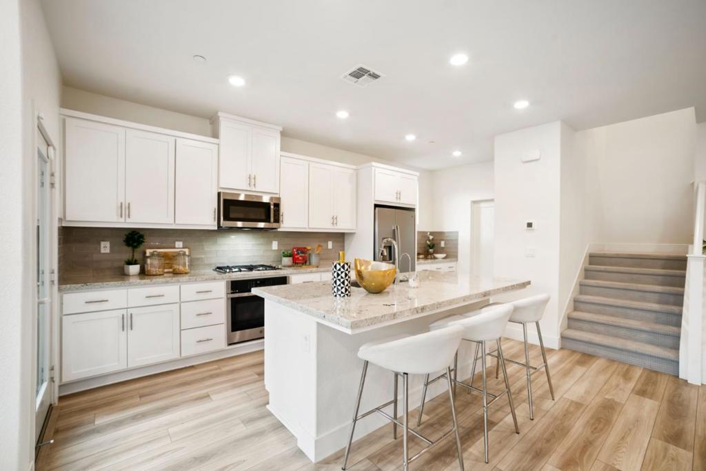 5720 Greige Circle G Property Photo 17