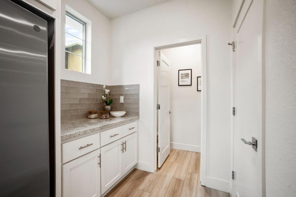 5720 Greige Circle G Property Photo 23