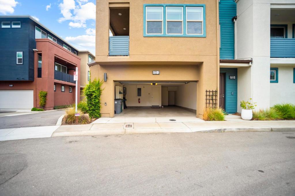 5720 Greige Circle G Property Photo 43