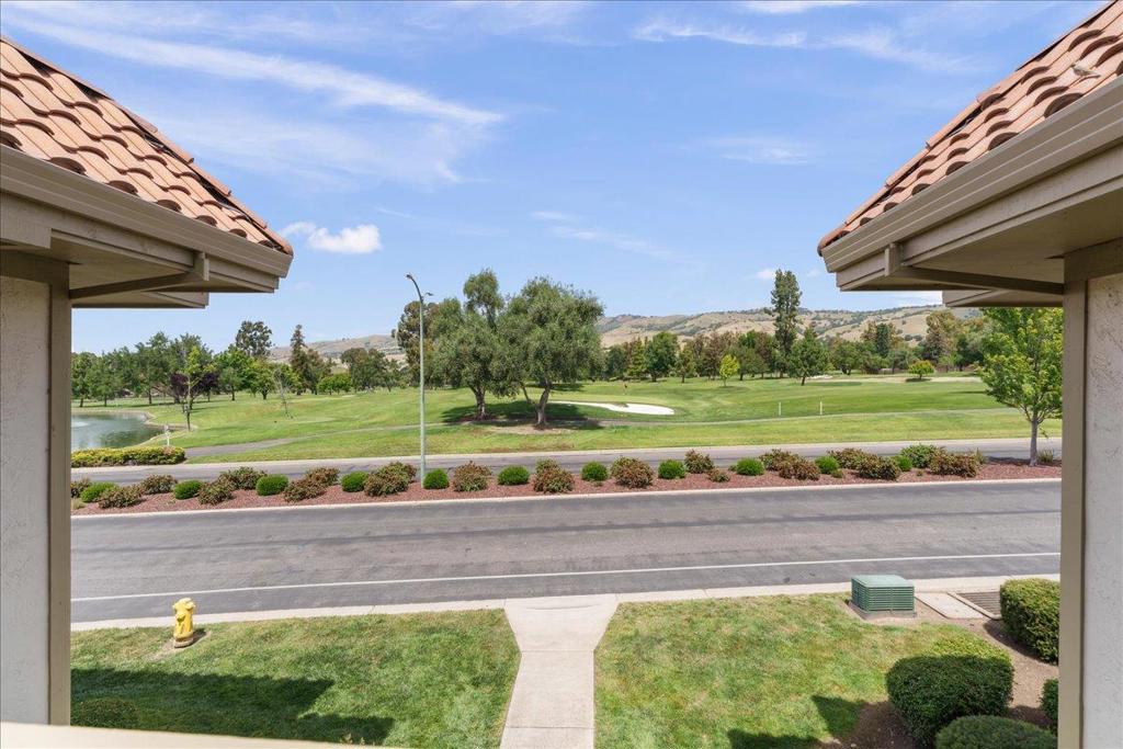 8014 Pinot Noir Court Property Photo 4