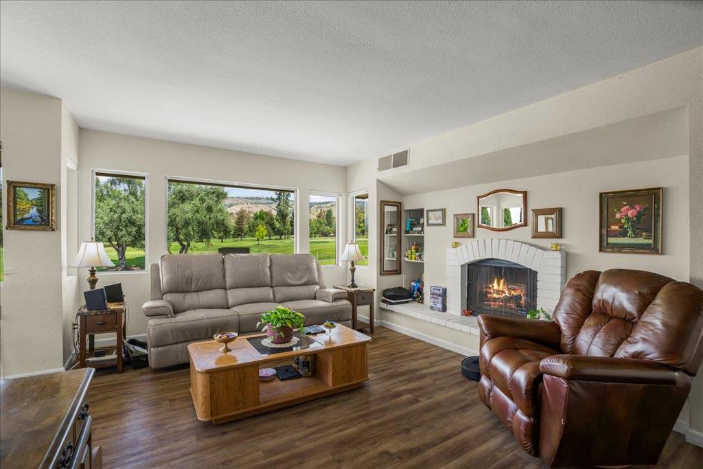 8014 Pinot Noir Court Property Photo 7