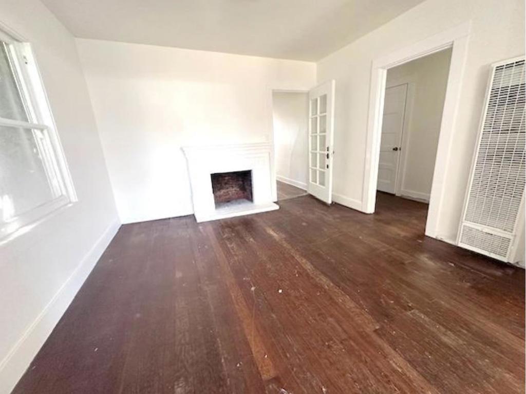453 Grand Avenue Property Photo 3