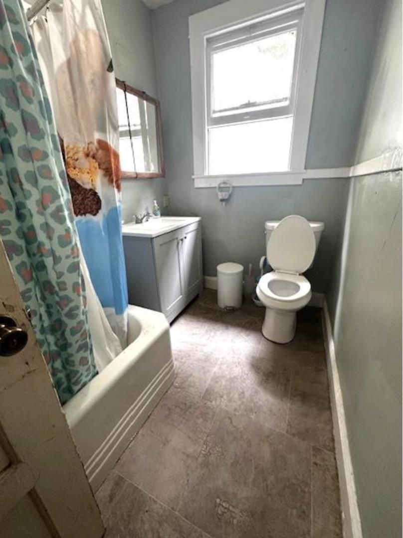 453 Grand Avenue Property Photo 8
