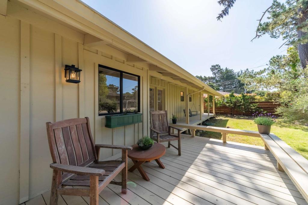 1027 Vaquero Road Property Photo 8
