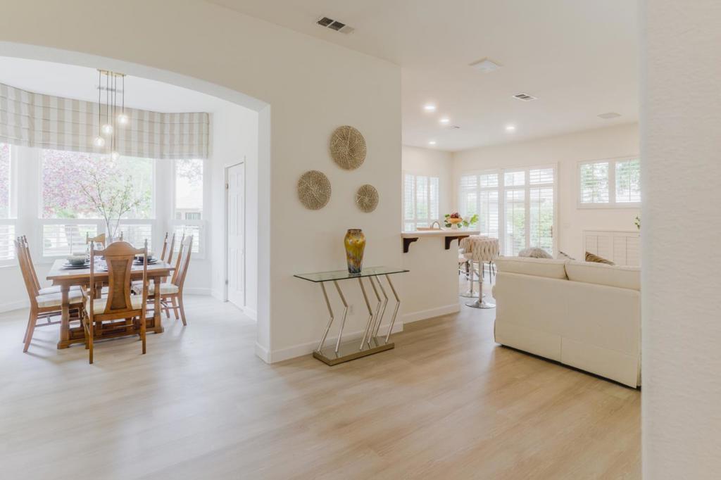 2094 Mataro Way Property Photo 8