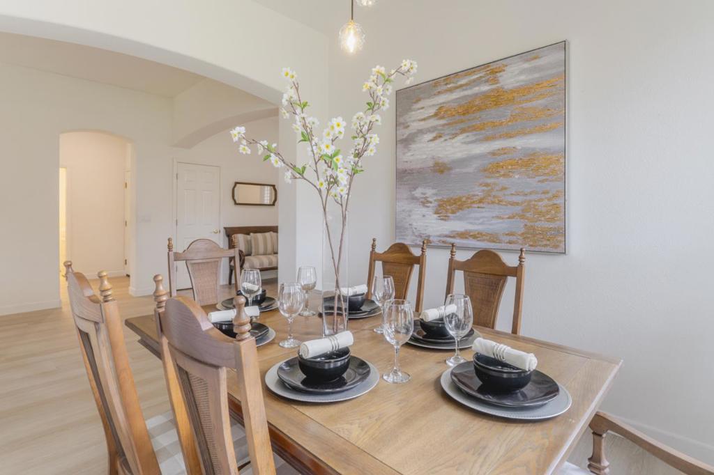 2094 Mataro Way Property Photo 10