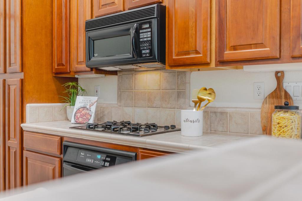 2094 Mataro Way Property Photo 32