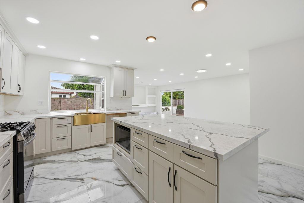 4308 Granite Court Property Photo 8