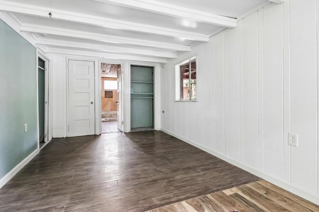 123 Pine Avenue Property Photo 24