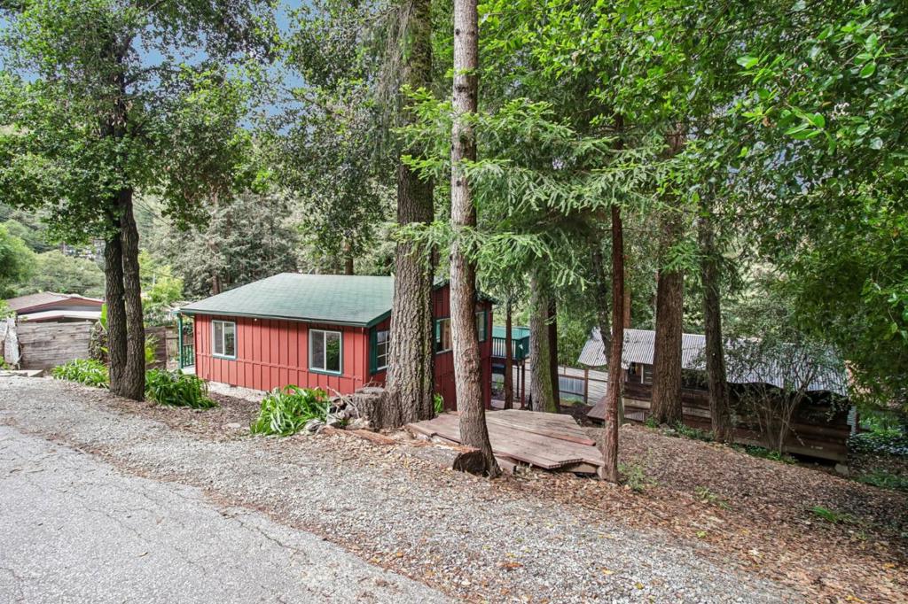 123 Pine Avenue Property Photo 40