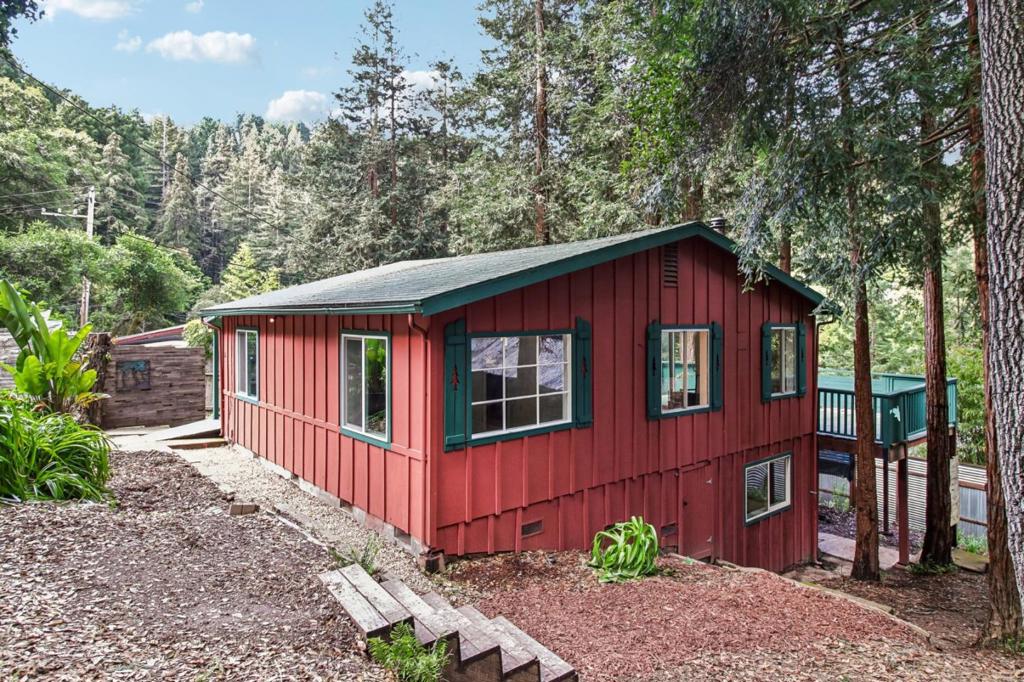 123 Pine Avenue Property Photo 43