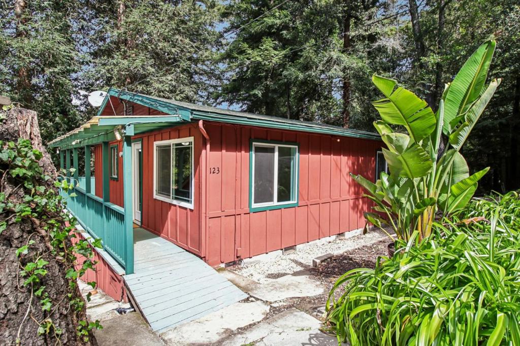 123 Pine Avenue Property Photo 44