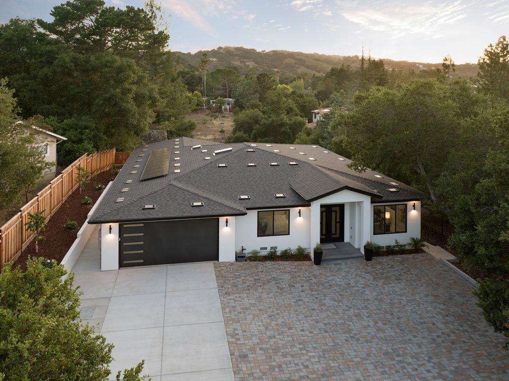 20599 Leonard Road Property Photo 1