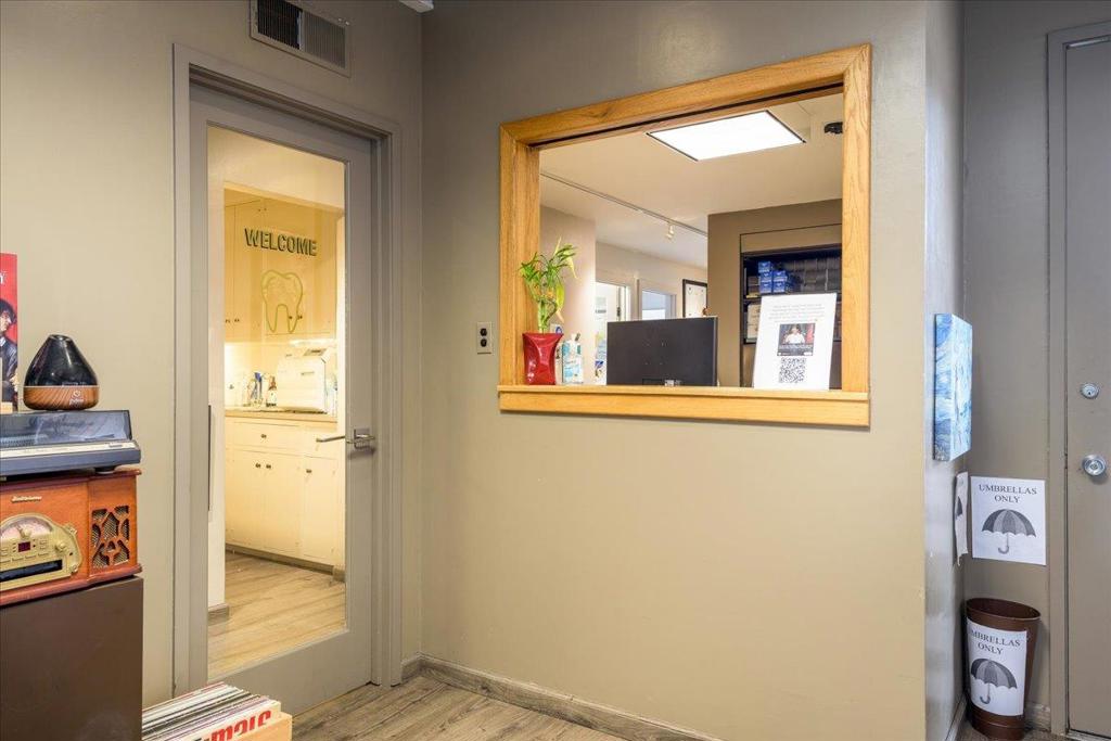 255 N San Mateo Drive Suite 2 Property Photo 8