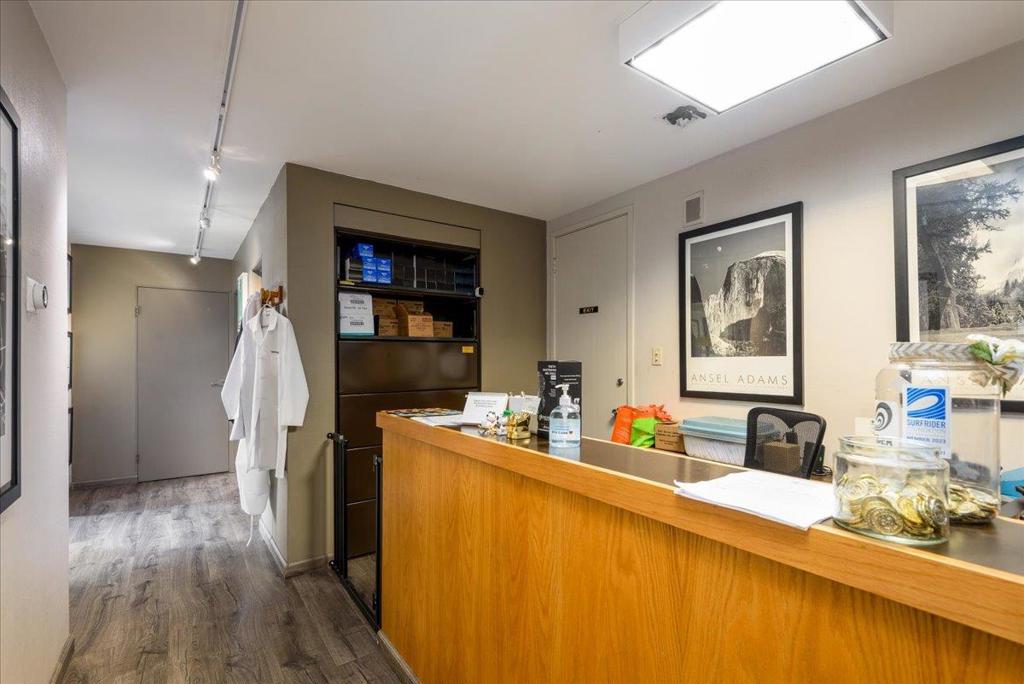 255 N San Mateo Drive Suite 2 Property Photo 9