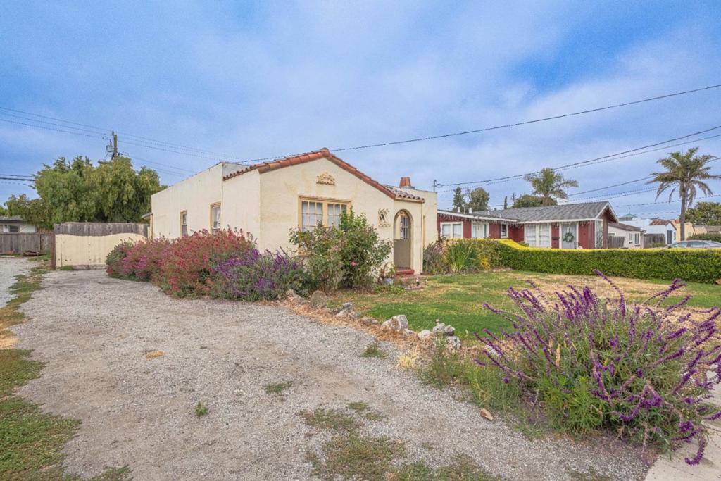 54 Katherine Avenue Property Photo 1