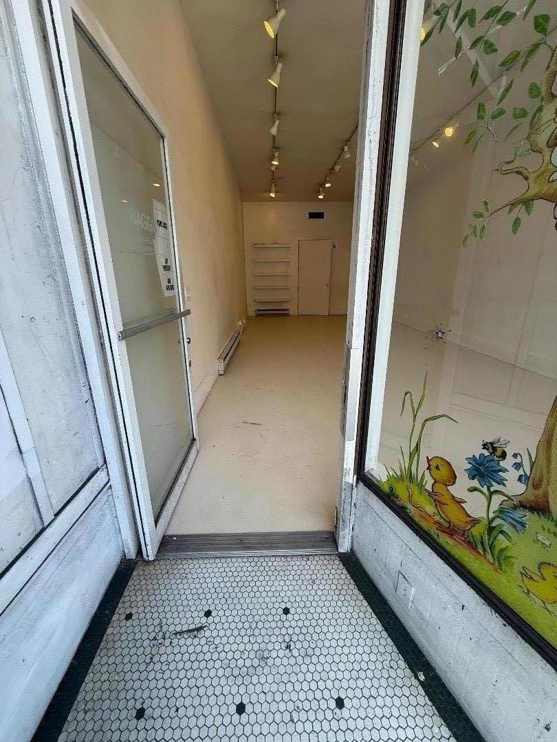 911 Valencia Street Property Photo 4