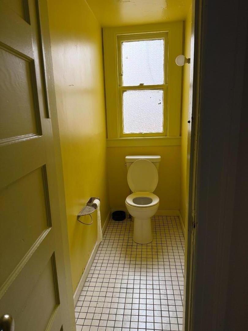 911 Valencia Street Property Photo 11