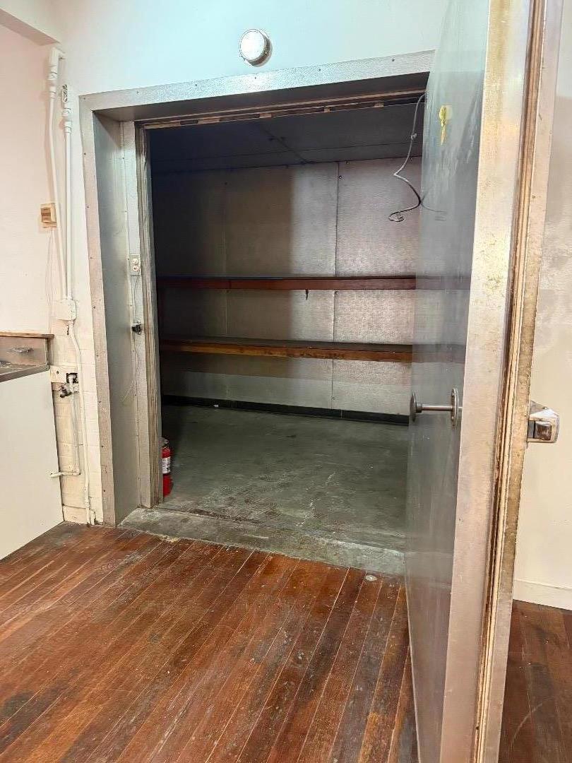 911 Valencia Street Property Photo 19