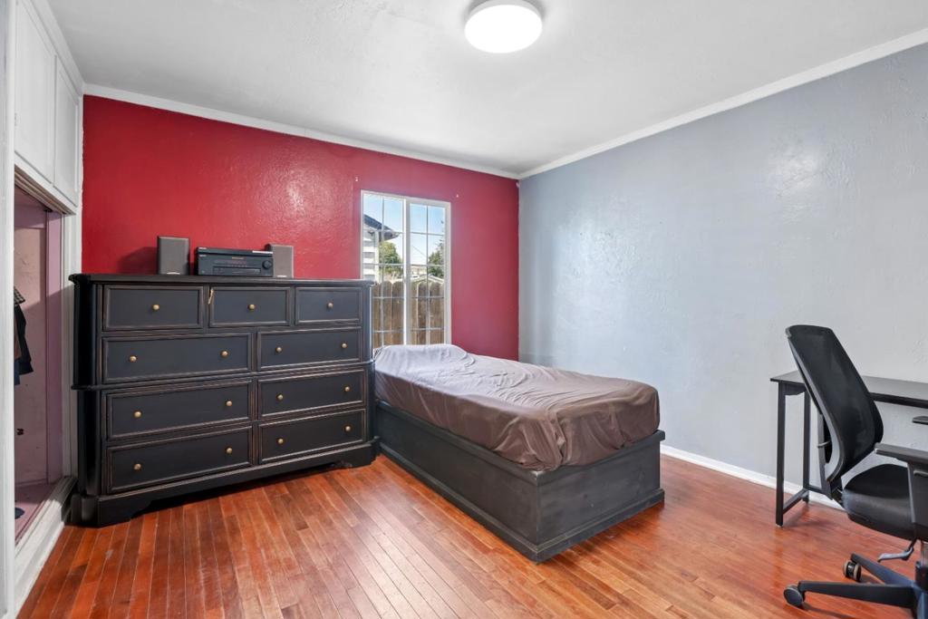 12 Taylor Road Property Photo 27